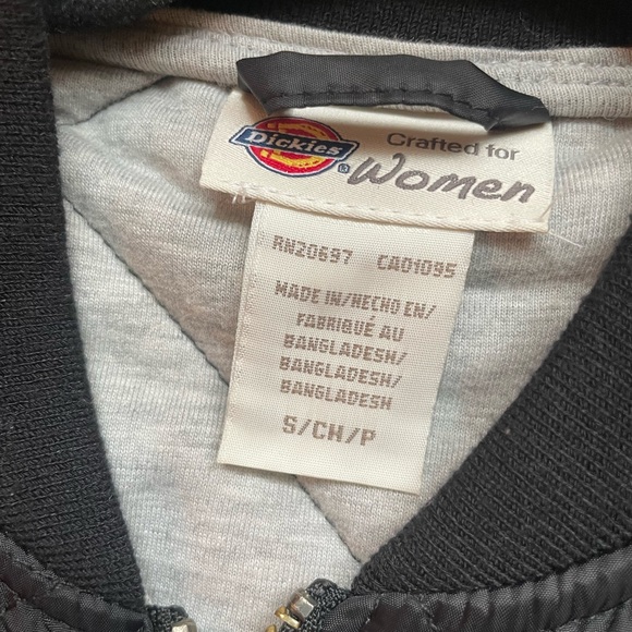Dickies Women Quilted Bomber Jacket, Black v1, Small - Picture 5 of 14